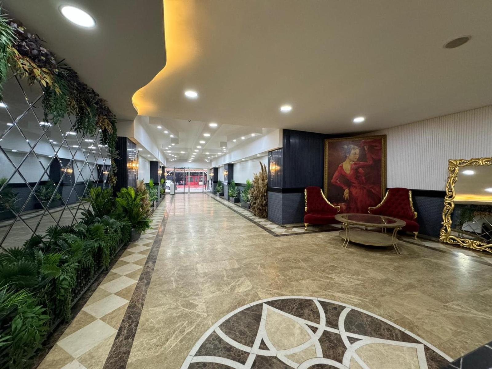 Trio Palace — Photos 1